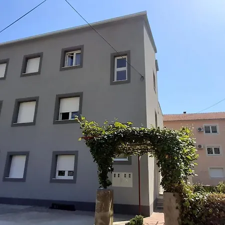Monika Apartment
