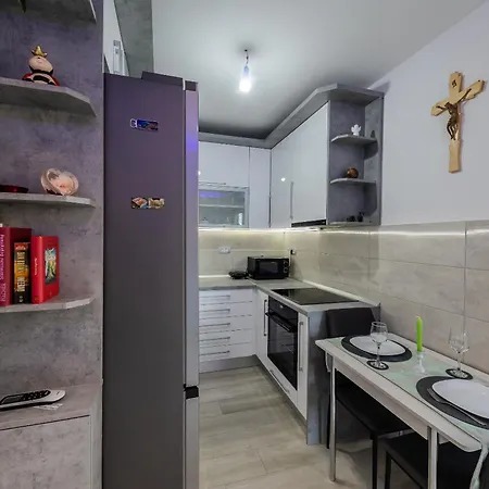 Monika Apartment *